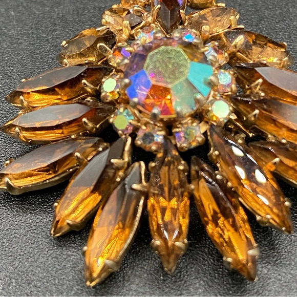 Vintage Navette Amber and Brown AB Rhinestone Brooch - Old Hollywood Style - Picture 4 of 13